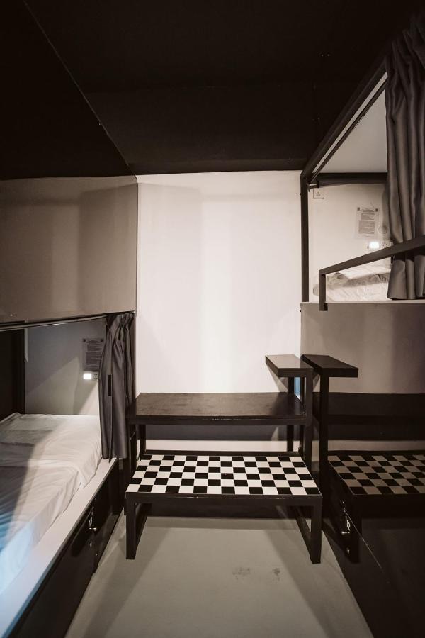 7 Wonders Hostel @ Boat Quay Singapore Exterior photo